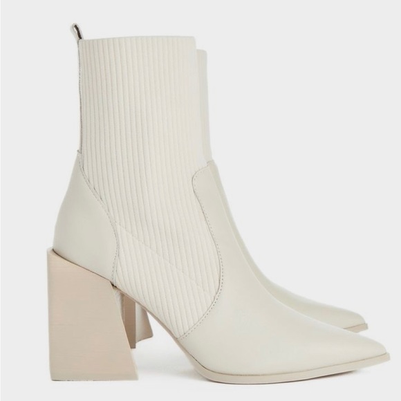 STEVE MADDEN BOOTS - Picture 1 of 5